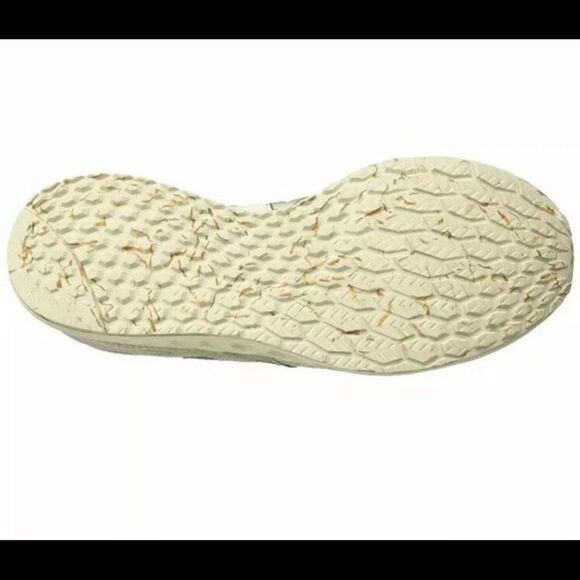 🎉New Balance  Veniz Running Shoes 5US - Picture 5 of 10